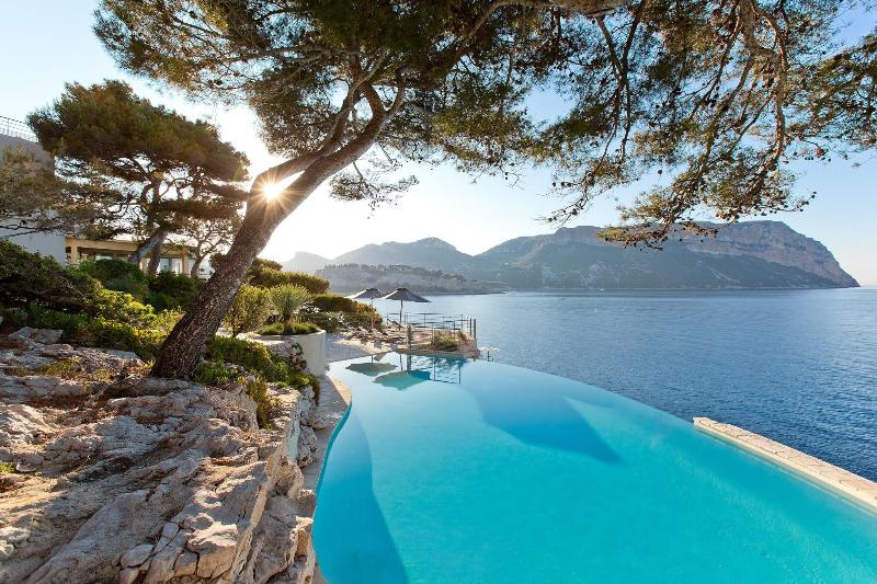 Les Roches Blanches de Cassis image