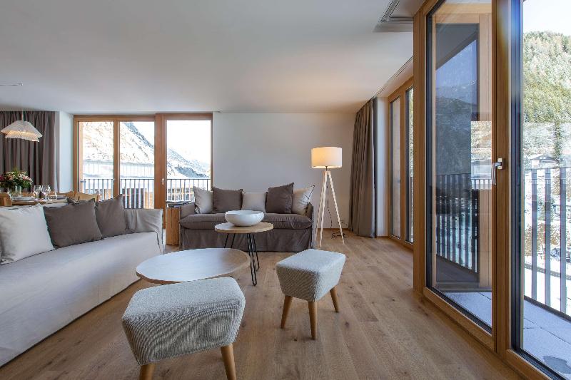 Radisson Blu Hotel Reussen, Andermatt image