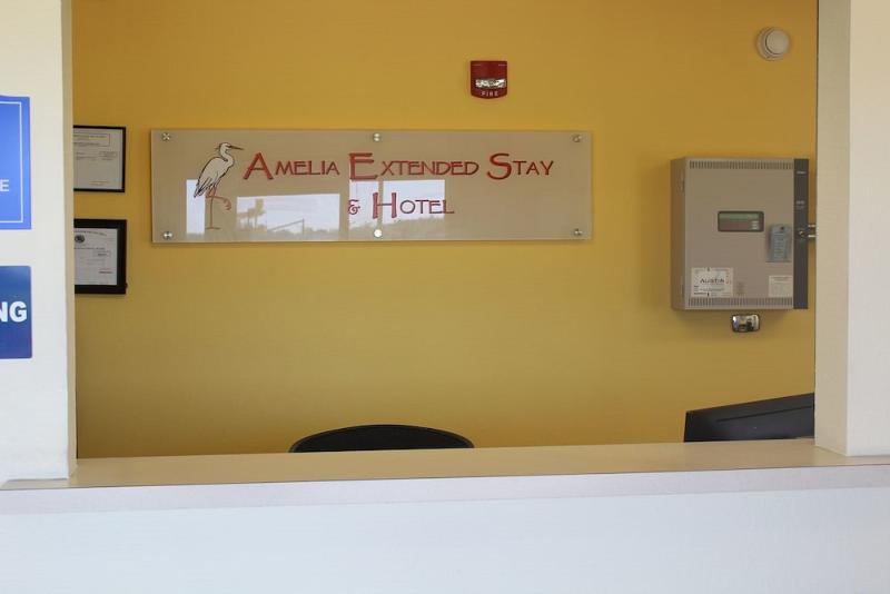 Amelia Extended Stay & Hotel