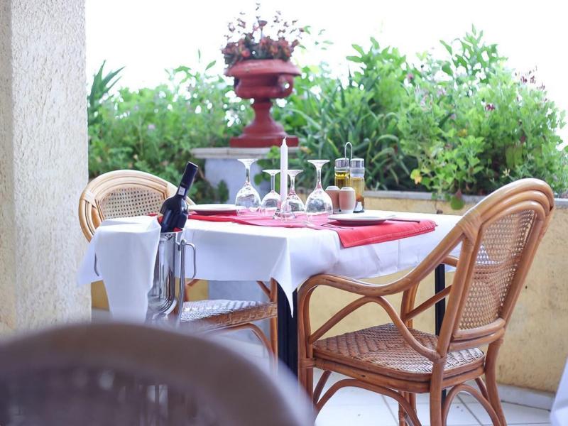 Sariza Spring Hotel image