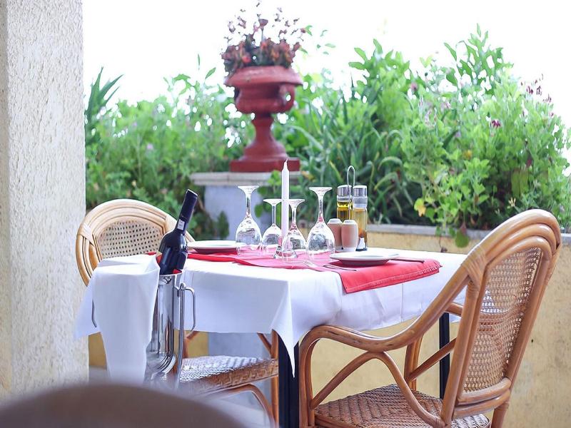 Sariza Spring Hotel image
