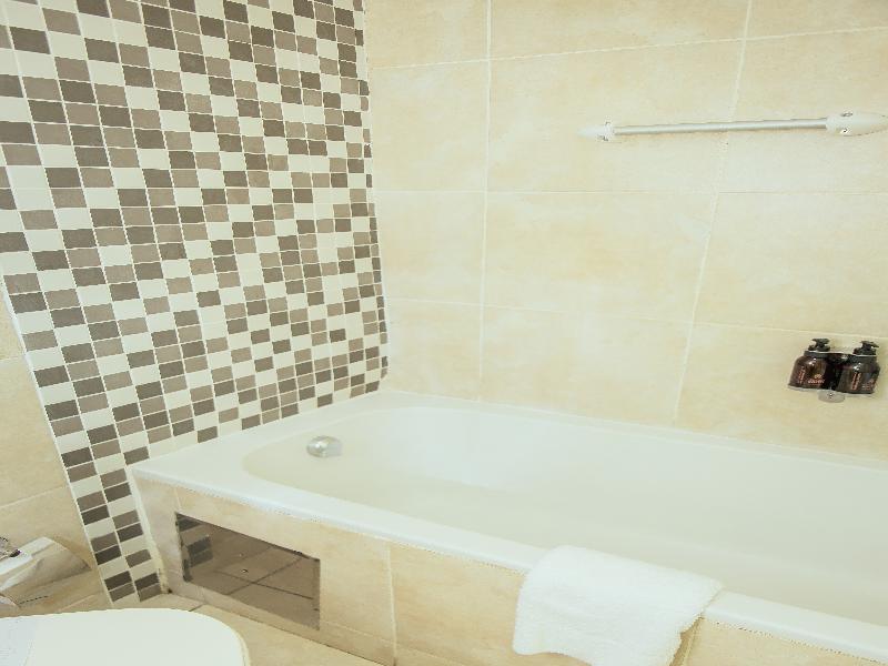 Cresta Lodge Gaborone image