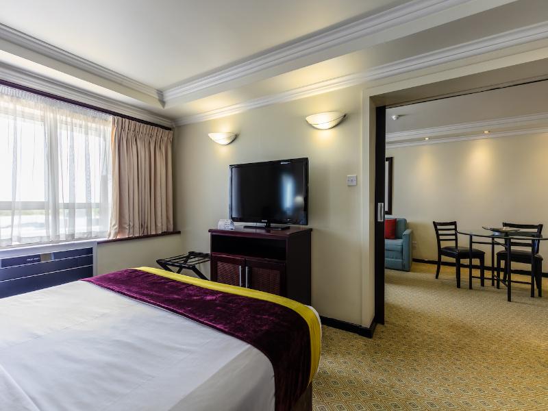 Cresta President Hotel image