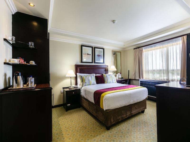 Cresta President Hotel image