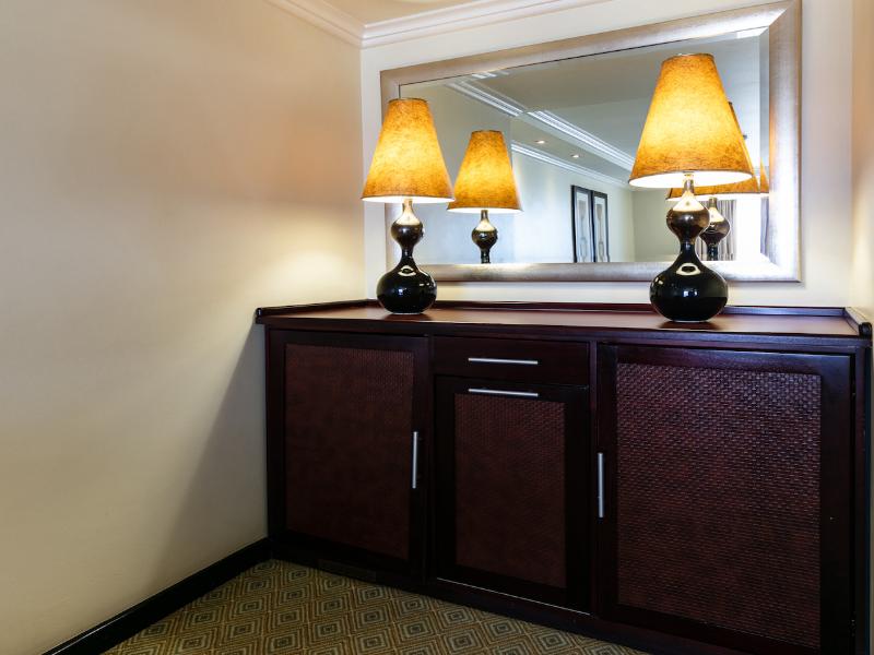 Cresta President Hotel image