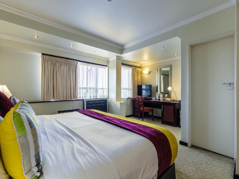 Cresta President Hotel image