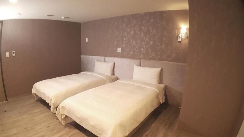 Walker Hotel Zhengyi image