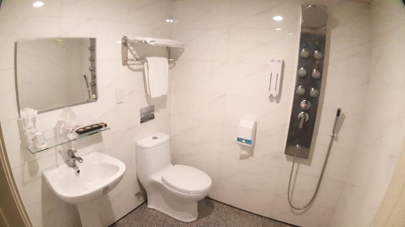 Walker Hotel Zhengyi image