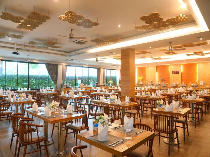 Craft Resort & Villas image