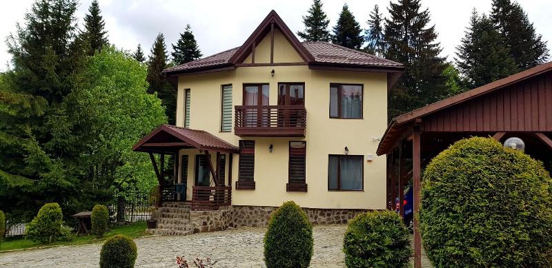 Fox Valley Villa image