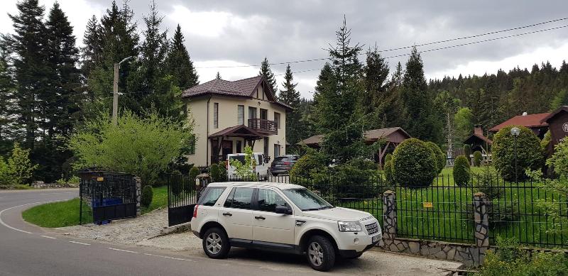 Fox Valley Villa image