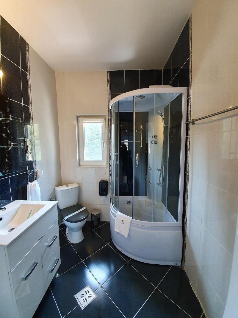 Fox Valley Villa image