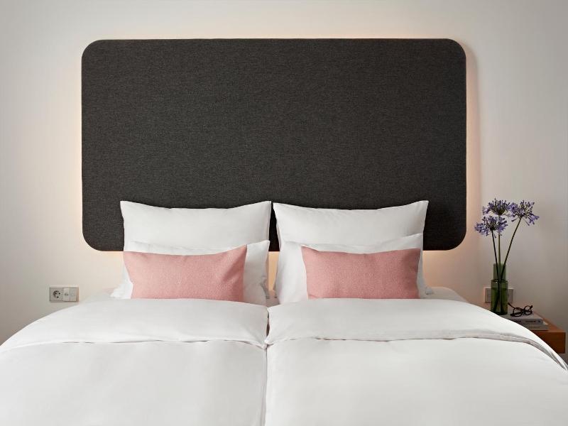 numa Drift Rooms & Apartments image