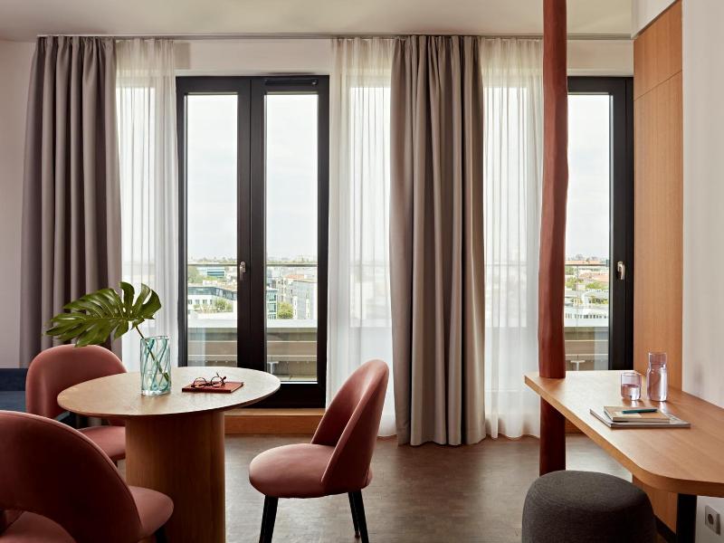 numa Drift Rooms & Apartments image