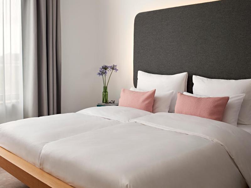numa Drift Rooms & Apartments image