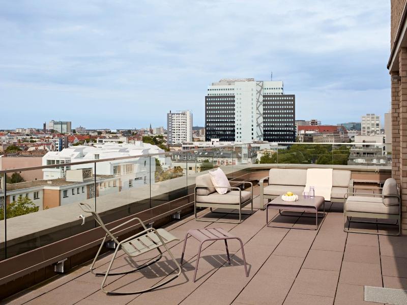 numa Drift Rooms & Apartments image