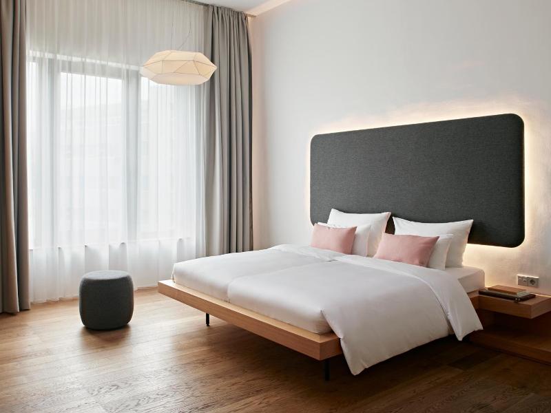 numa Drift Rooms & Apartments image