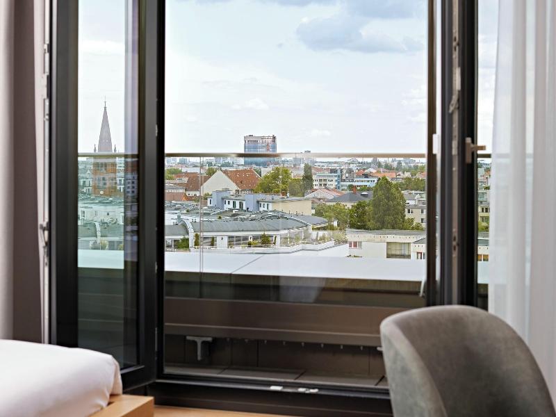 numa Drift Rooms & Apartments image