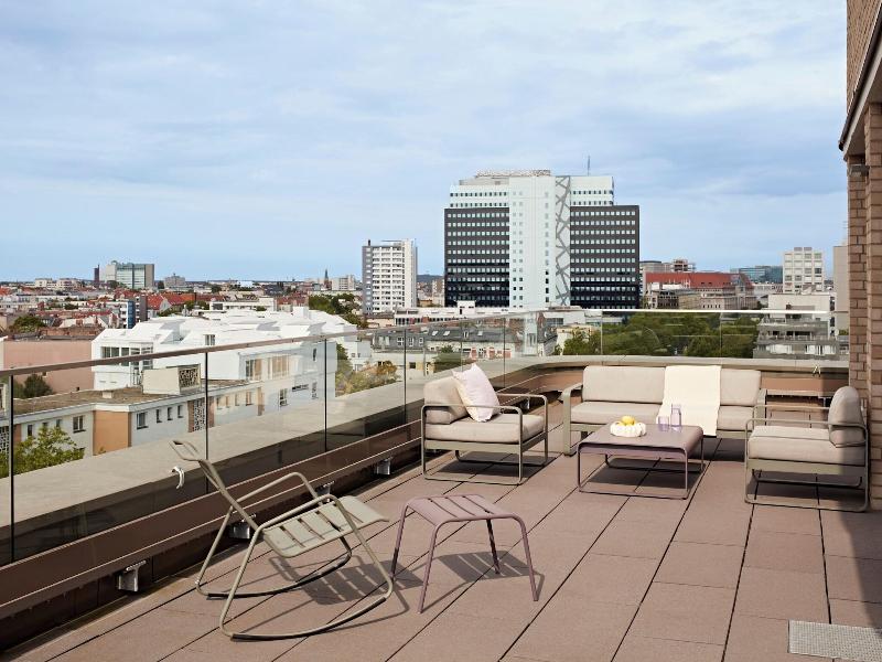 numa Drift Rooms & Apartments image
