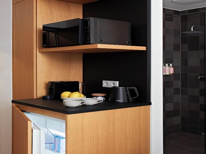 numa Drift Rooms & Apartments image
