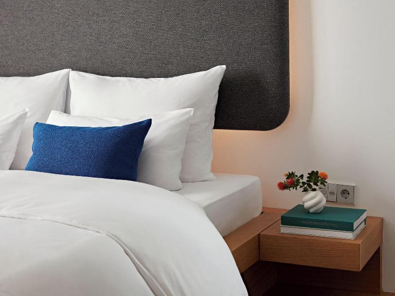 numa Drift Rooms & Apartments image