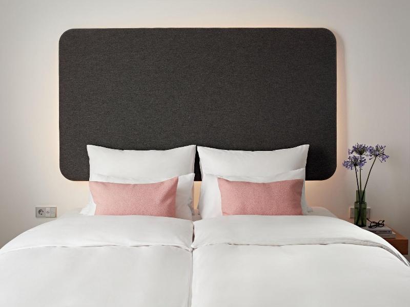 numa Drift Rooms & Apartments image