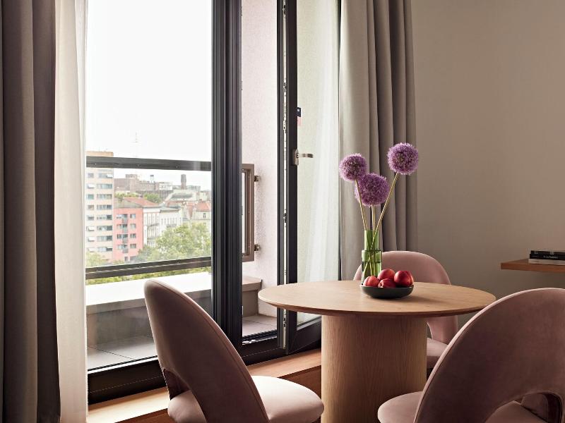 numa Drift Rooms & Apartments image