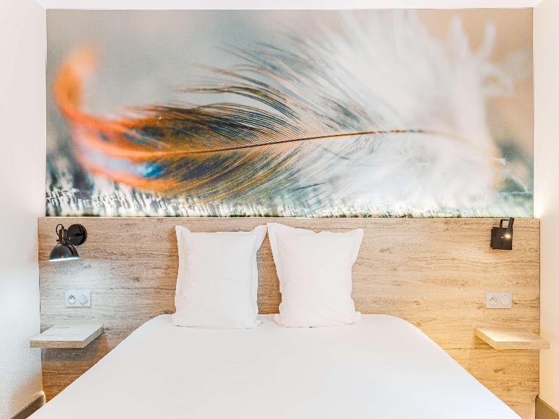 Kyriad Direct Tours Sud - Chambray Les Tours image