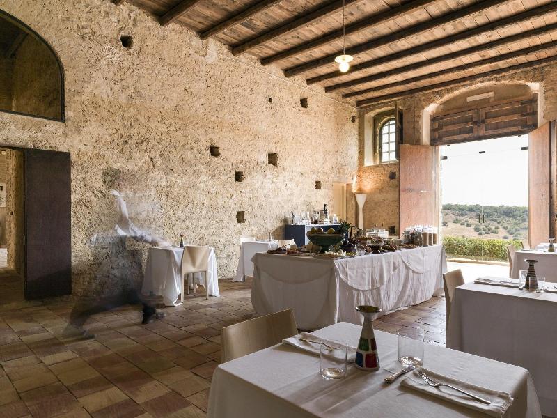 Wine Relais Feudi Del Pisciotto image