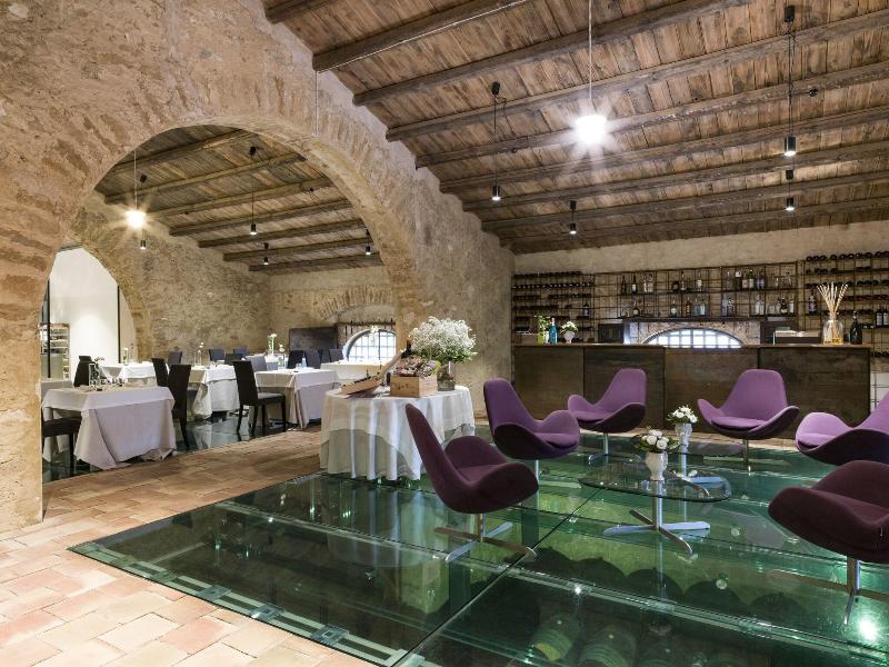 Wine Relais Feudi Del Pisciotto image