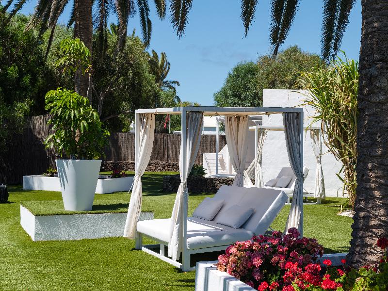 Villas New Lanzasuites - Only Adult image