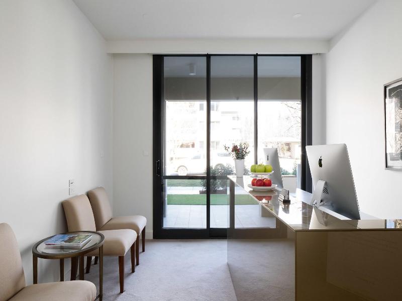 Knightsbridge Canberra image