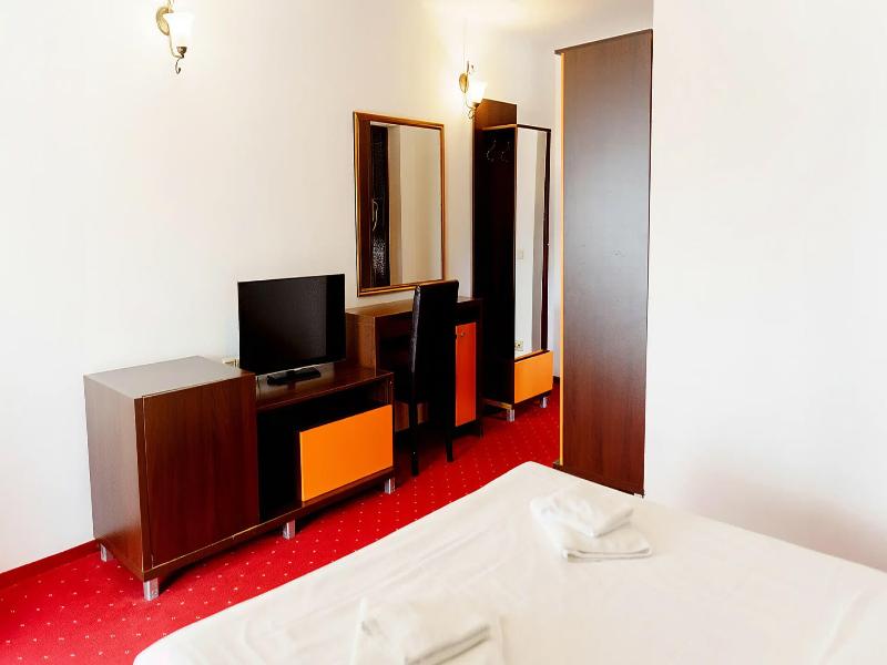 Complex Turistic Max International image
