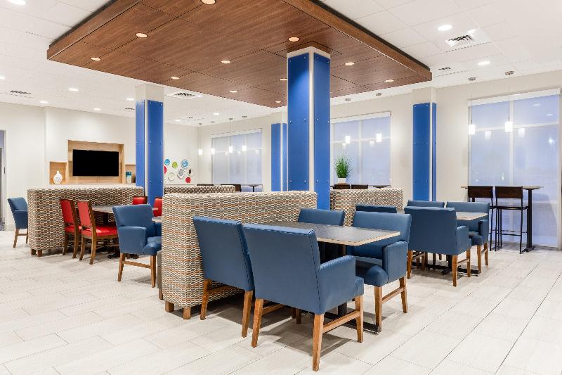 Holiday Inn Express and Suites Ottawa image