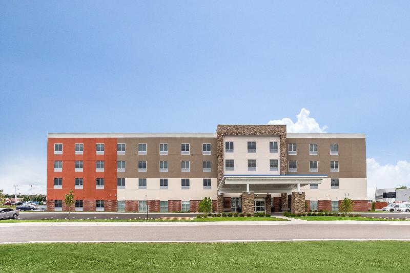Holiday Inn Express and Suites Ottawa image