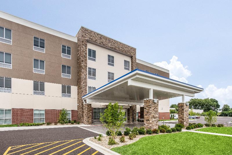 Holiday Inn Express and Suites Ottawa image
