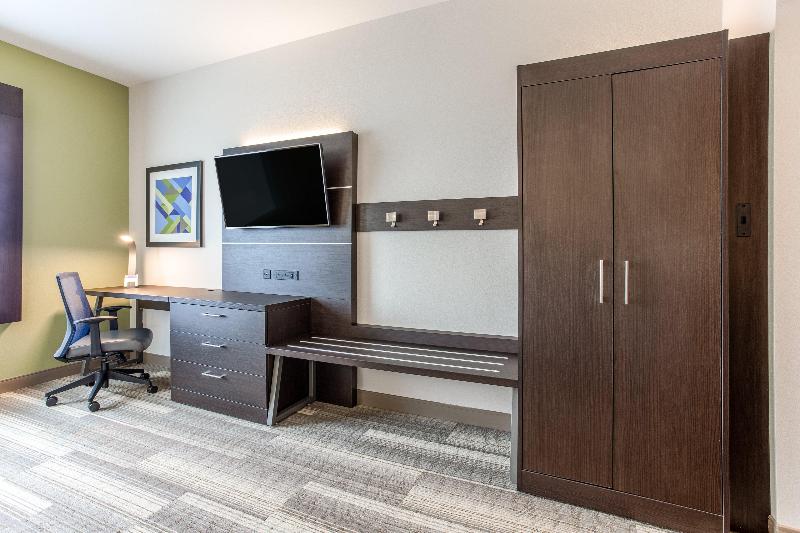 Holiday Inn Express and Suites Ottawa image