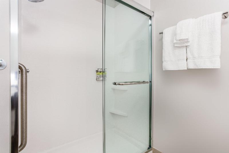 Holiday Inn Express and Suites Ottawa image