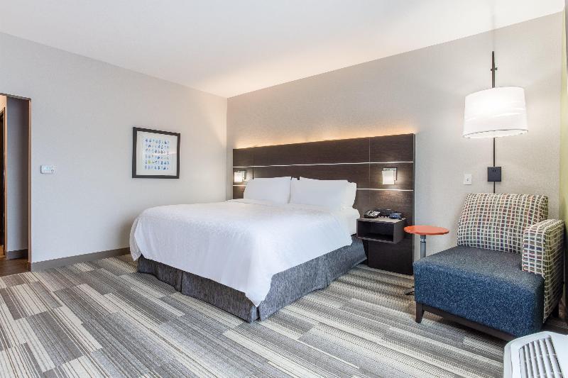 Holiday Inn Express and Suites Ottawa image