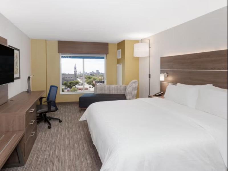 Holiday Inn Express and Suites Ottawa image