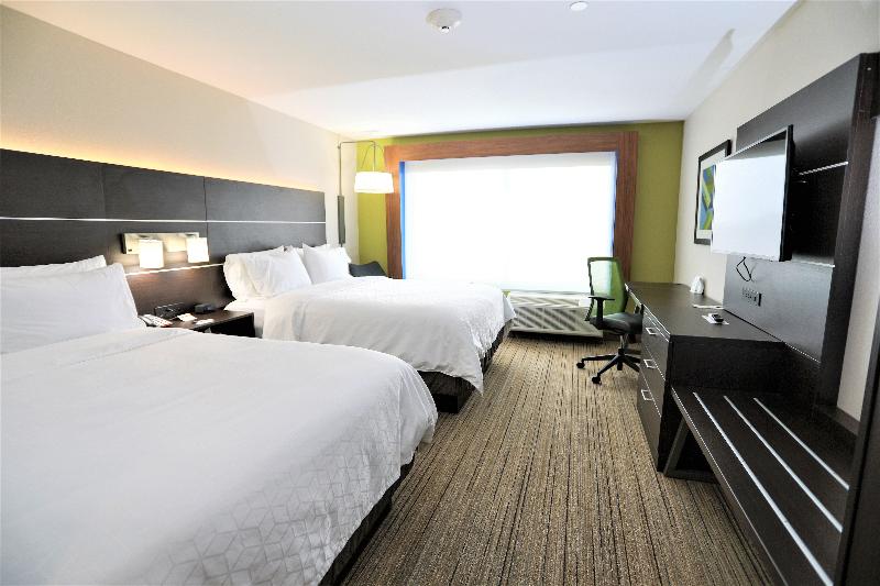 Holiday Inn Express & Suites Forney 5