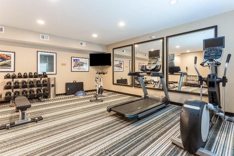 Candlewood Suites Davenport image