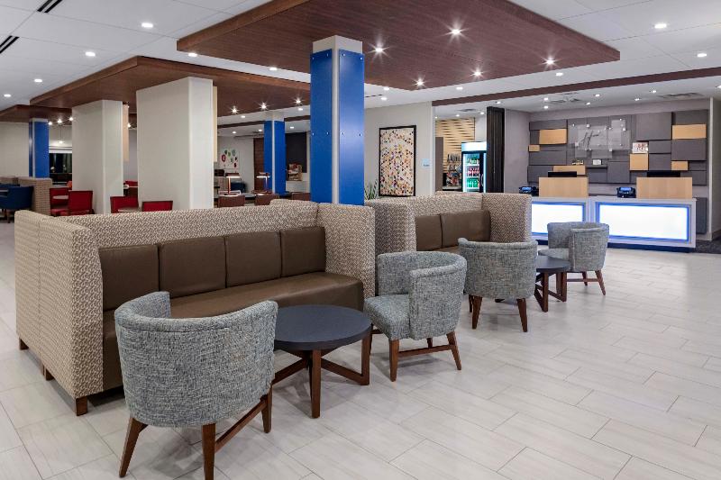 Holiday Inn Express & Suites Madison image