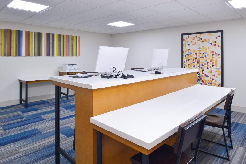 Holiday Inn Express & Suites Shreveport - Downtown image