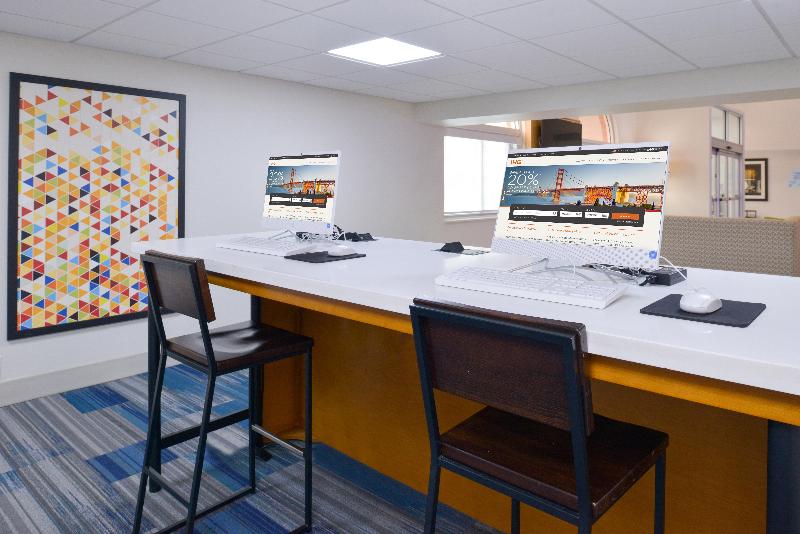 Holiday Inn Express & Suites Shreveport - Downtown image