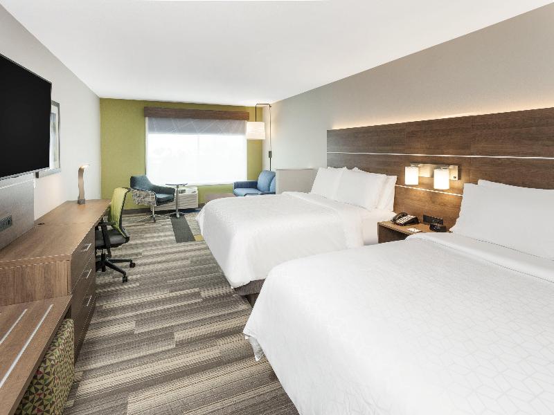 Holiday Inn Express & Suites Hudson I-94 image