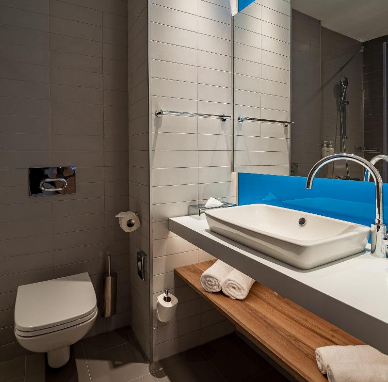 Holiday Inn Express Tbilisi - Avlabari image