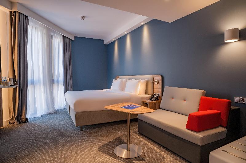 Holiday Inn Express Tbilisi - Avlabari image