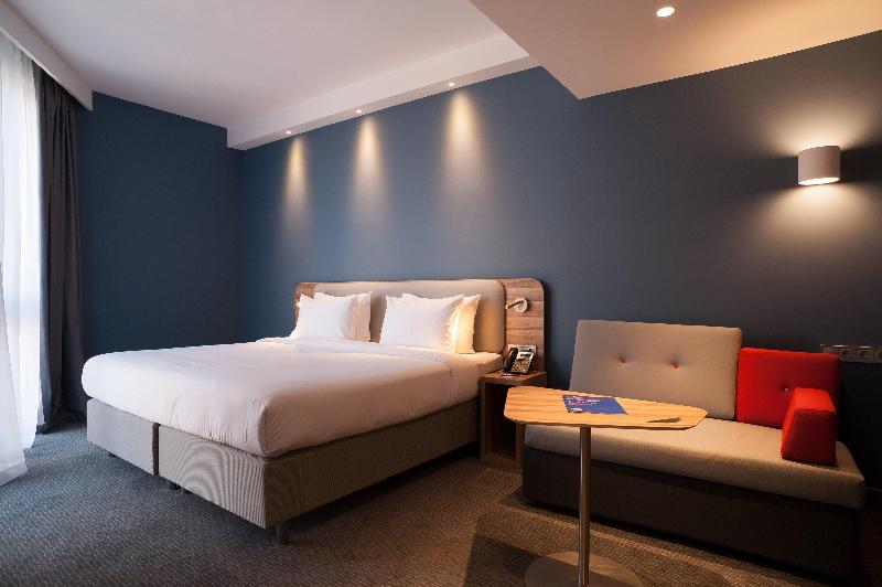 Holiday Inn Express Tbilisi - Avlabari image