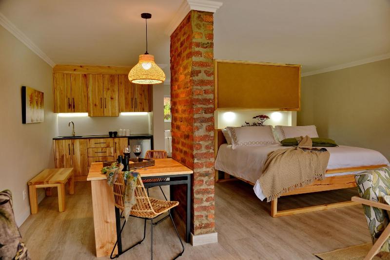 GARDEN ROUTE SAFARI CAMP image